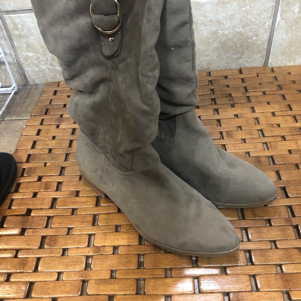Apt 9 boots